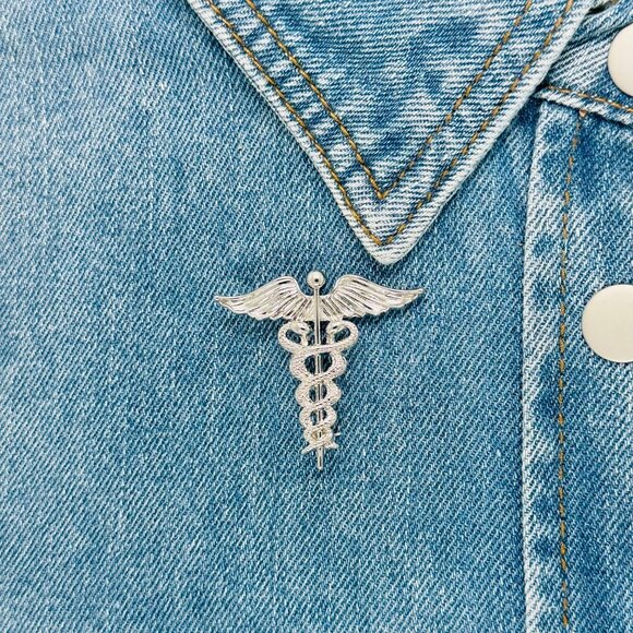 Pin Staff of Hermes Caduceus Medical Doctor Symbol Medicine Medical Broch Silver - Picture 1 of 5